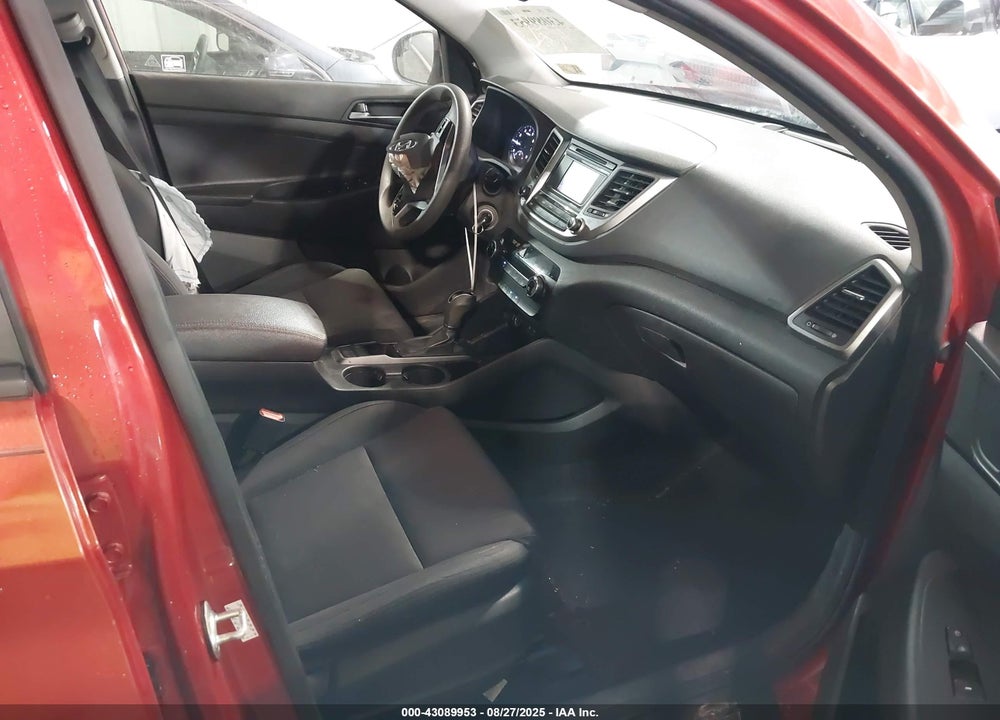 2017 HYUNDAI TUCSON VIN: KM8J23A49HU414234