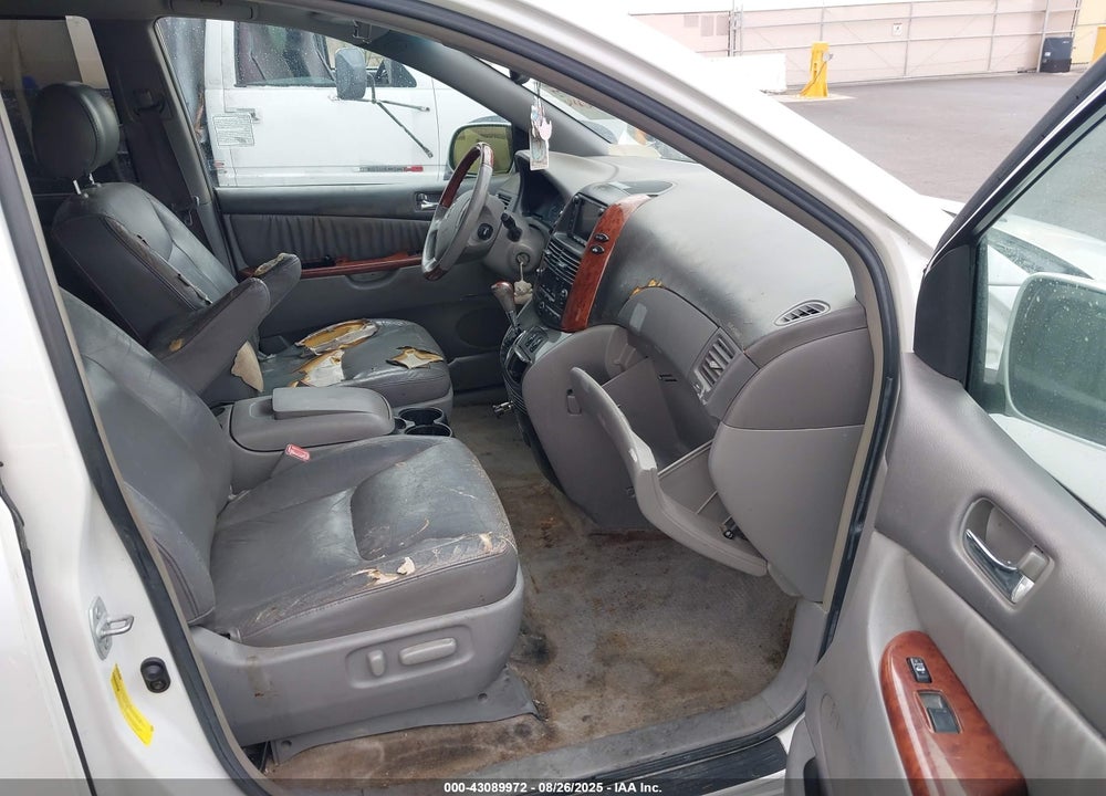 2005 TOYOTA SIENNA XLE LIMITED VIN: 5TDZA22C55S295818