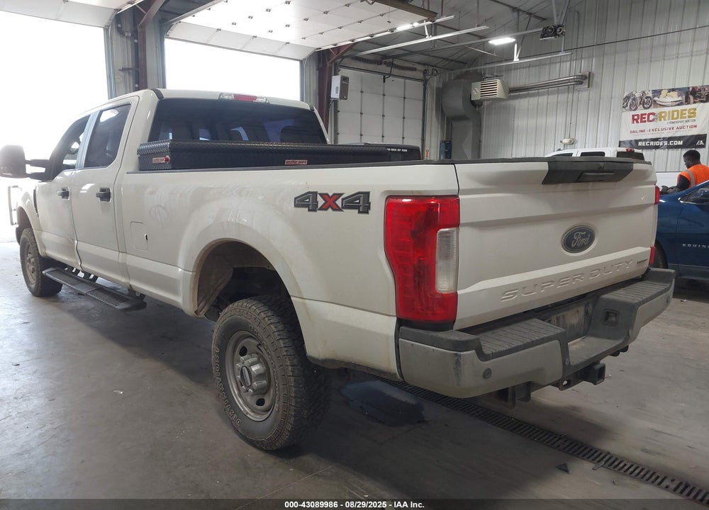2018 FORD F-250 VIN: 1FT7W2B66JED05355