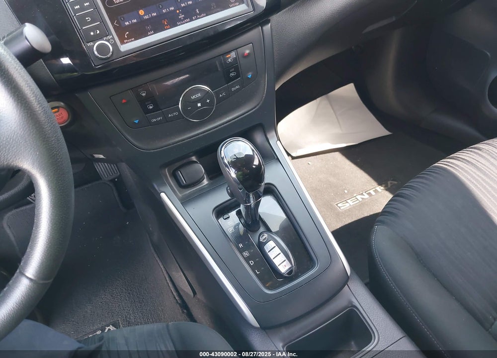 2019 NISSAN SENTRA SV VIN: 3N1AB7AP0KY320918