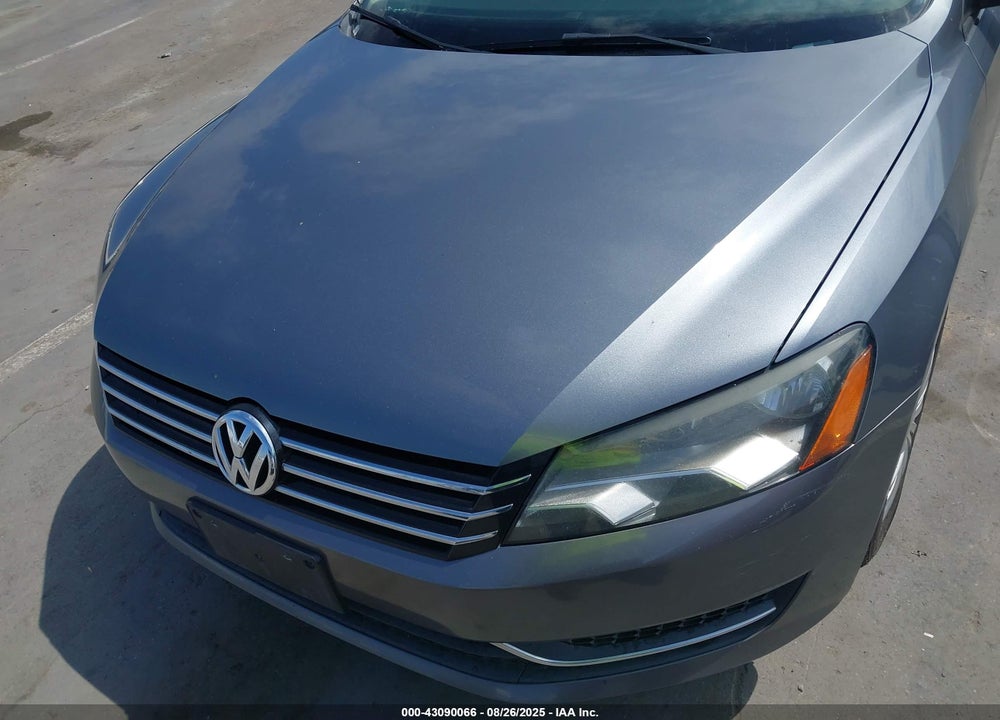2014 VOLKSWAGEN PASSAT VIN: 1VWAT7A34EC106631