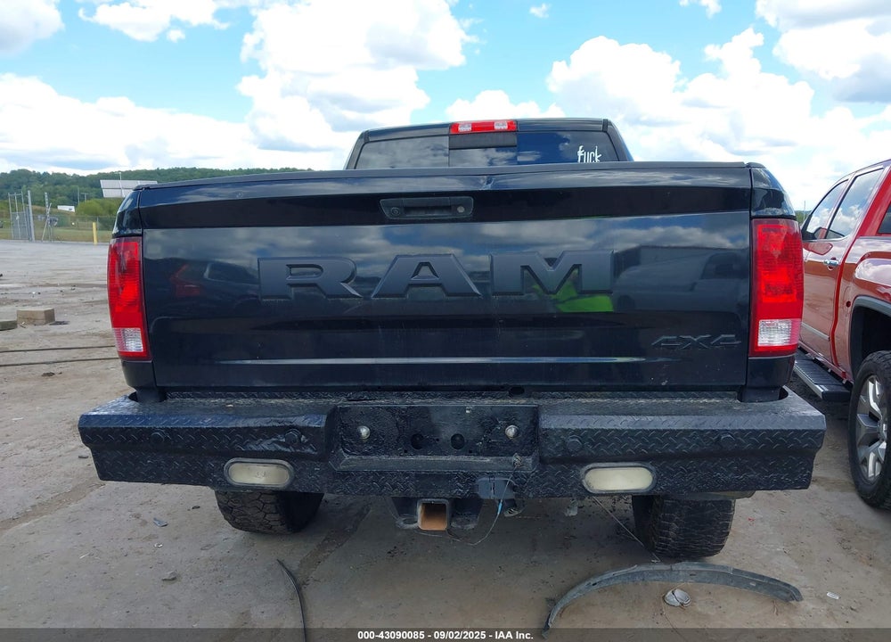 2017 RAM 2500 BIG HORN 4X4 6'4 BOX VIN: 3C6UR5DL0HG748254