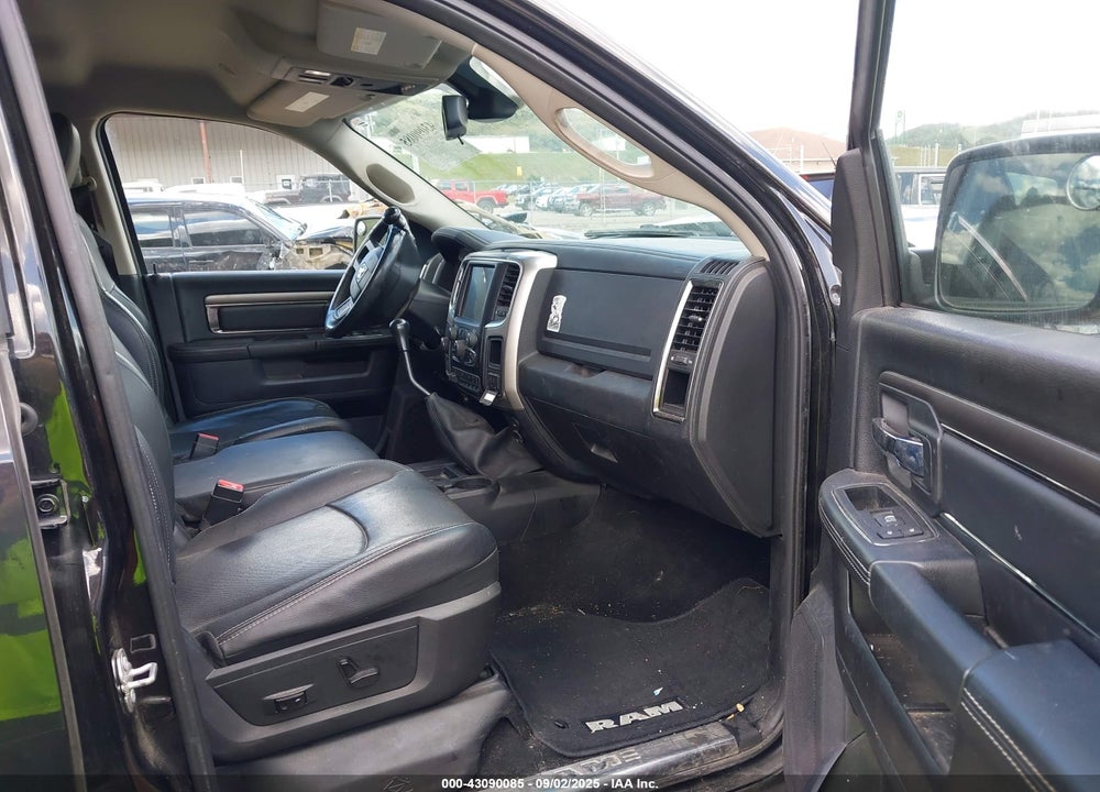 2017 RAM 2500 BIG HORN 4X4 6'4 BOX VIN: 3C6UR5DL0HG748254