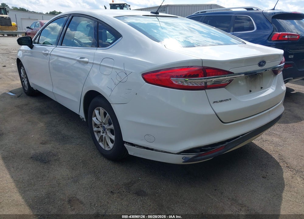 2018 FORD FUSION S VIN: 3FA6P0G76JR242985