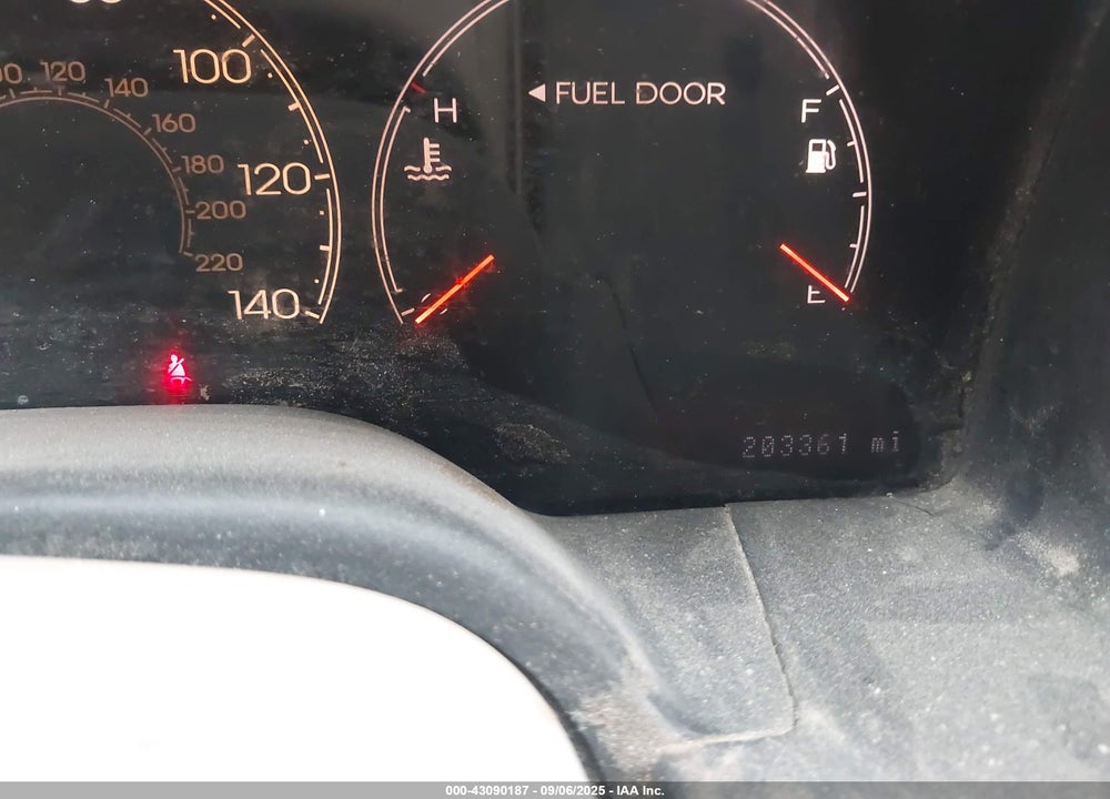 2005 LINCOLN NAVIGATOR VIN: 5LMFU27535LJ13659