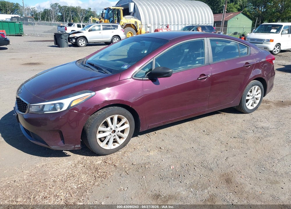 2017 KIA FORTE VIN: 3KPFL4A74HE010098