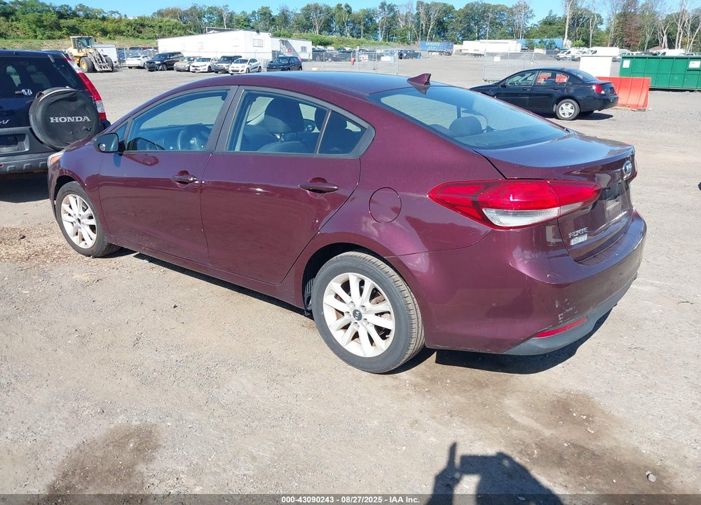 2017 KIA FORTE VIN: 3KPFL4A74HE010098