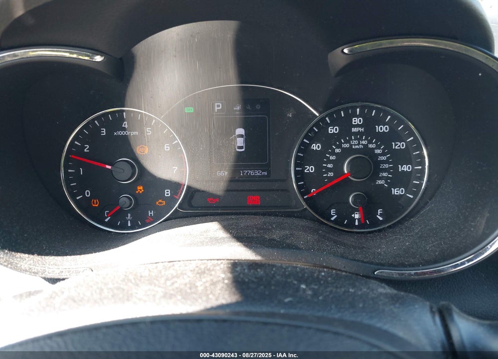 2017 KIA FORTE VIN: 3KPFL4A74HE010098