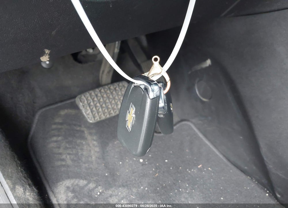 2018 CHEVROLET EQUINOX VIN: 2GNAXKEX3J6214983
