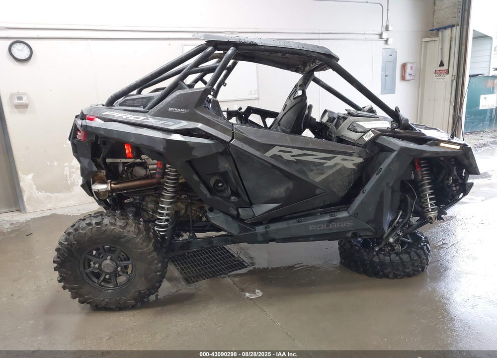 2024 POLARIS RZR PRO XP ULTIMATE VIN: 3NSRAD928RG064570