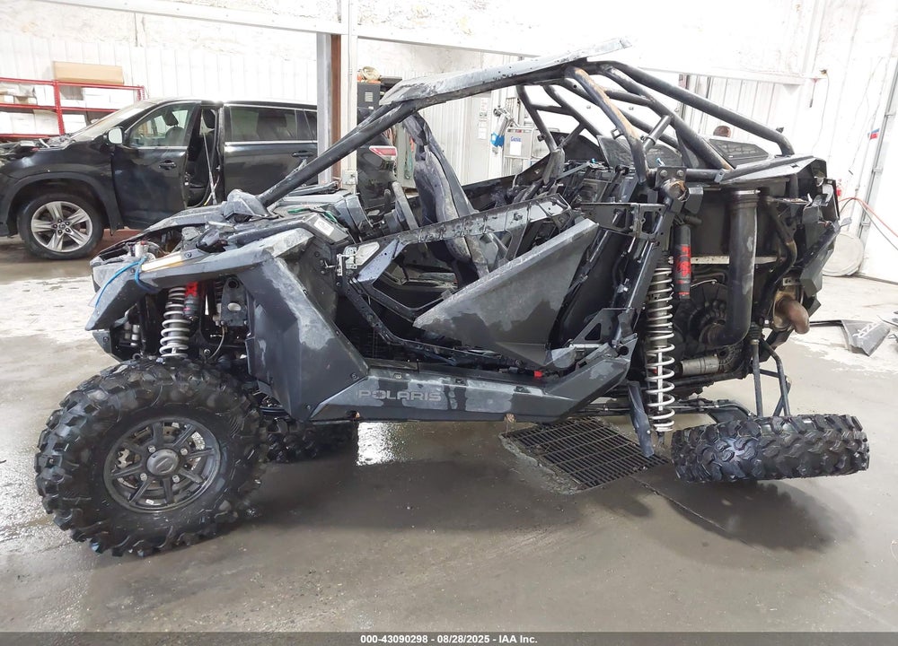 2024 POLARIS RZR PRO XP ULTIMATE VIN: 3NSRAD928RG064570