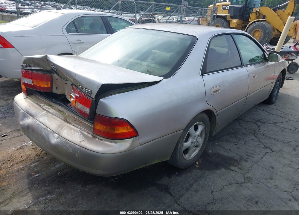 1999 LEXUS ES 300 VIN: JT8BF28G6X5066942