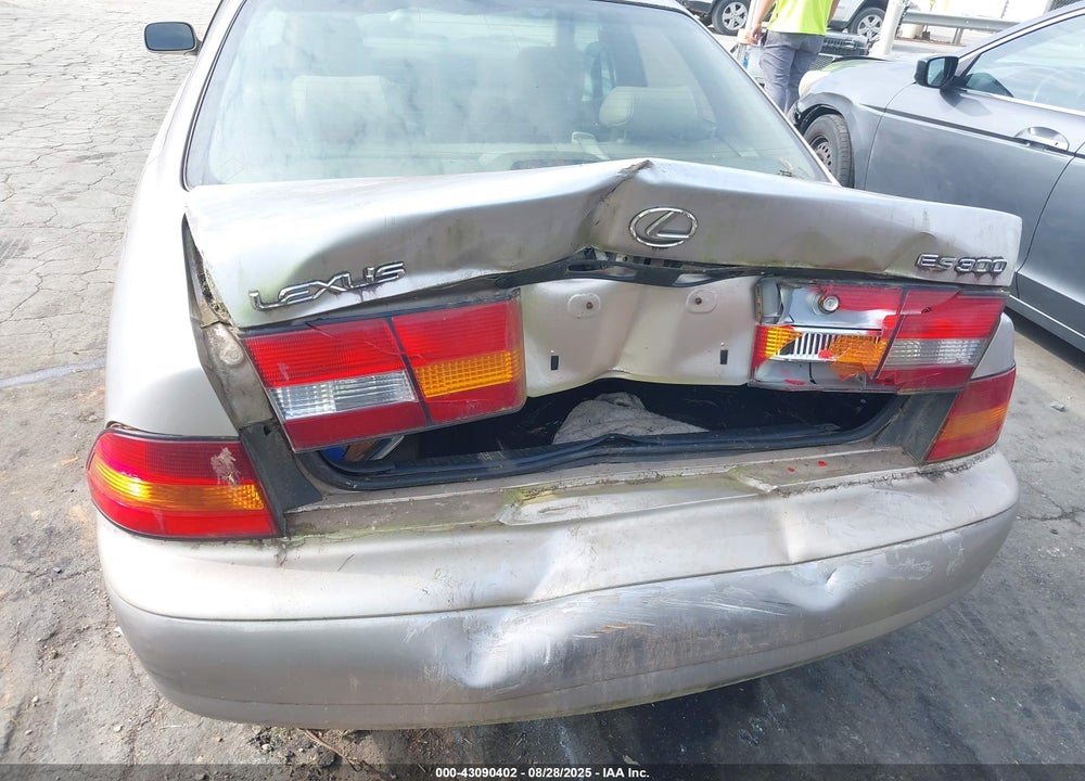1999 LEXUS ES 300 VIN: JT8BF28G6X5066942