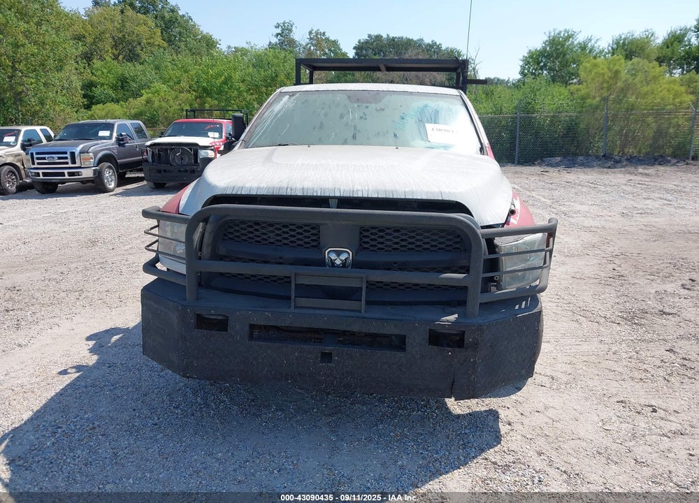 2018 RAM 2500 TRADESMAN 4X2 8' BOX VIN: 3C6UR4HJ7JG243322