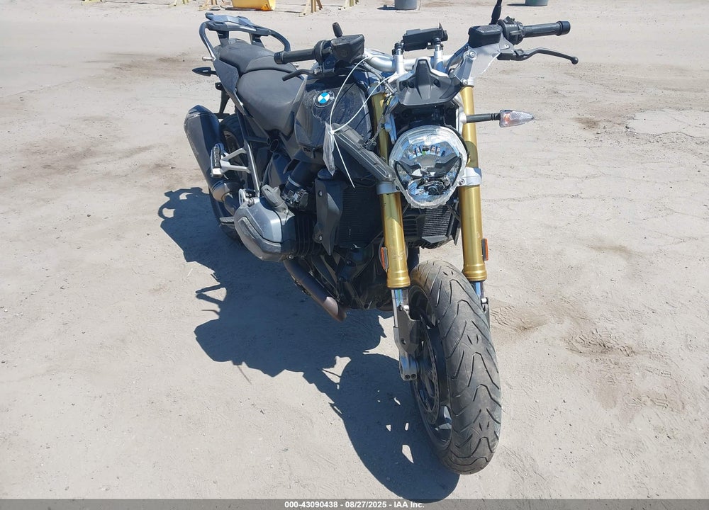 2015 BMW R1200 R VIN: WB10A1405FZ196869