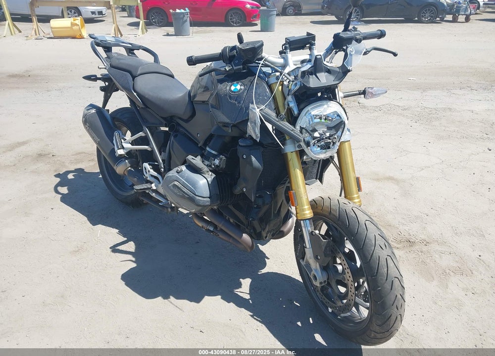 2015 BMW R1200 R VIN: WB10A1405FZ196869