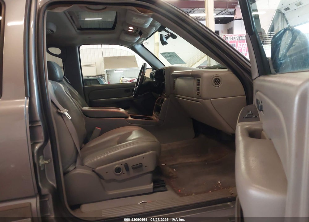 2006 CHEVROLET SILVERADO 1500 LT3 VIN: 2GCEK13T561221411
