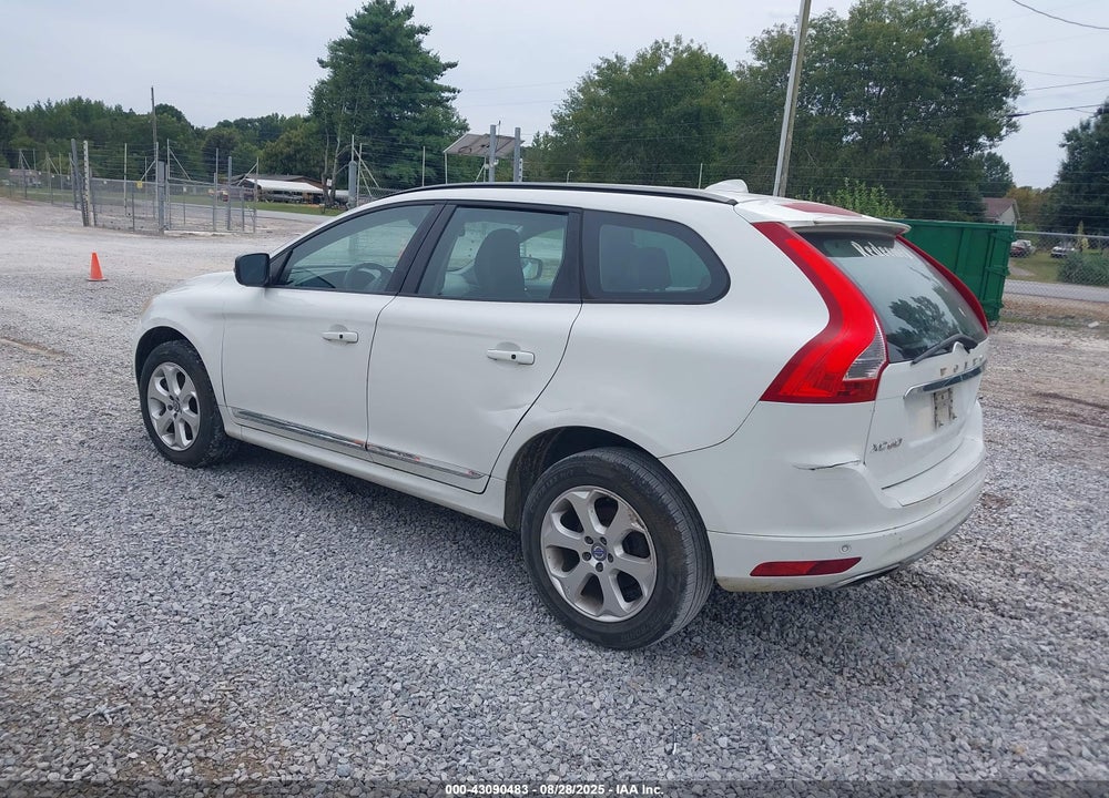 2016 VOLVO XC60 VIN: YV440MDJ8G2850319