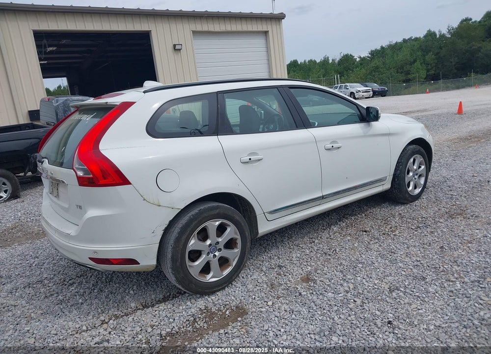 2016 VOLVO XC60 VIN: YV440MDJ8G2850319
