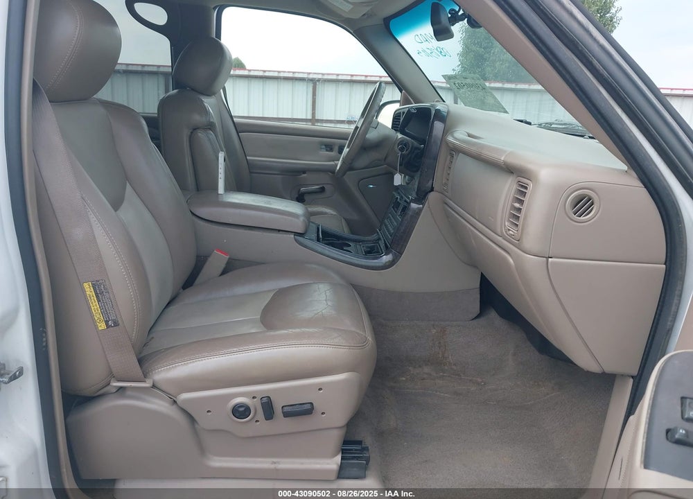 2005 GMC SIERRA 1500 DENALI VIN: 2GTEK63N451199284