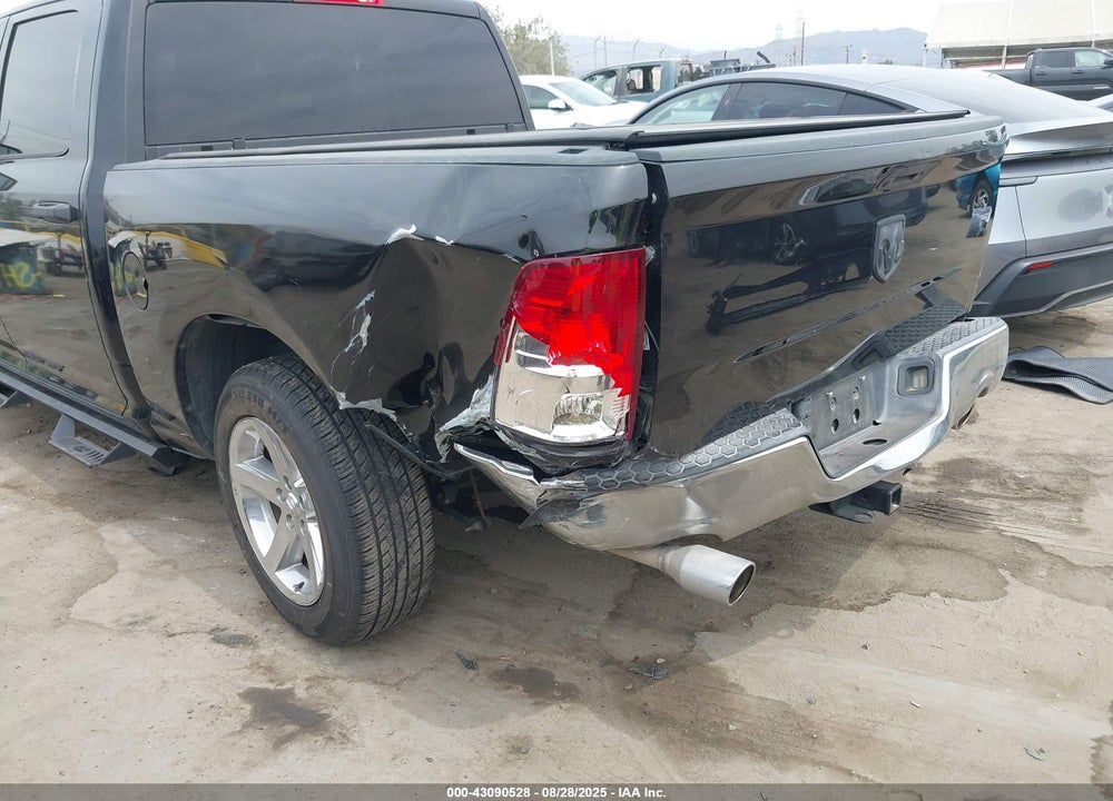 2016 RAM 1500 VIN: 3C6RR6KTXGG326098