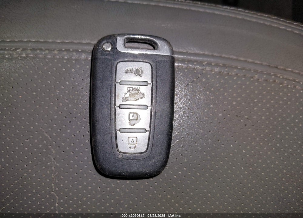 2011 KIA SPORTAGE VIN: KNDPC3A22B7035835
