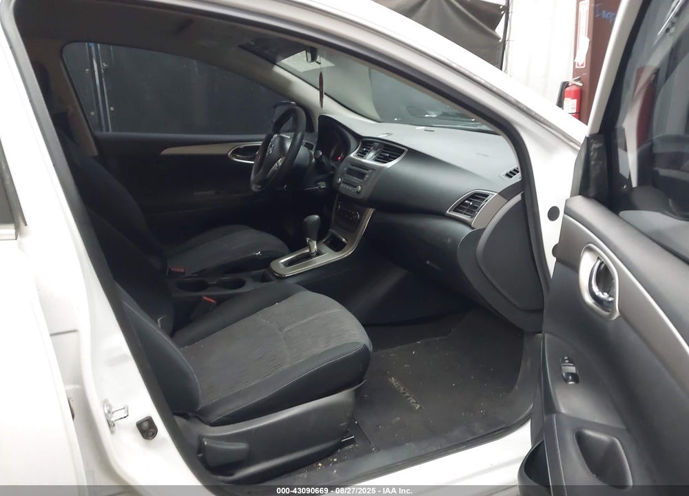 2014 NISSAN SENTRA VIN: 3N1AB7AP8EL689981