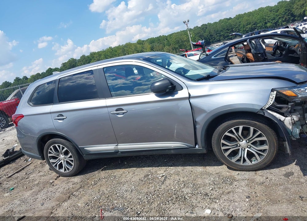 2017 MITSUBISHI OUTLANDER VIN: JA4AD2A37HZ030210