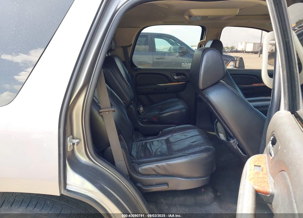2007 CHEVROLET TAHOE LTZ VIN: 1GNFC13J47R291952