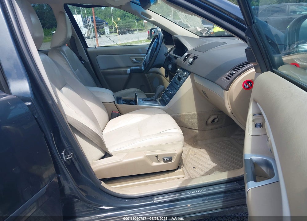 2013 VOLVO XC90 VIN: YV4952CY7D1631184
