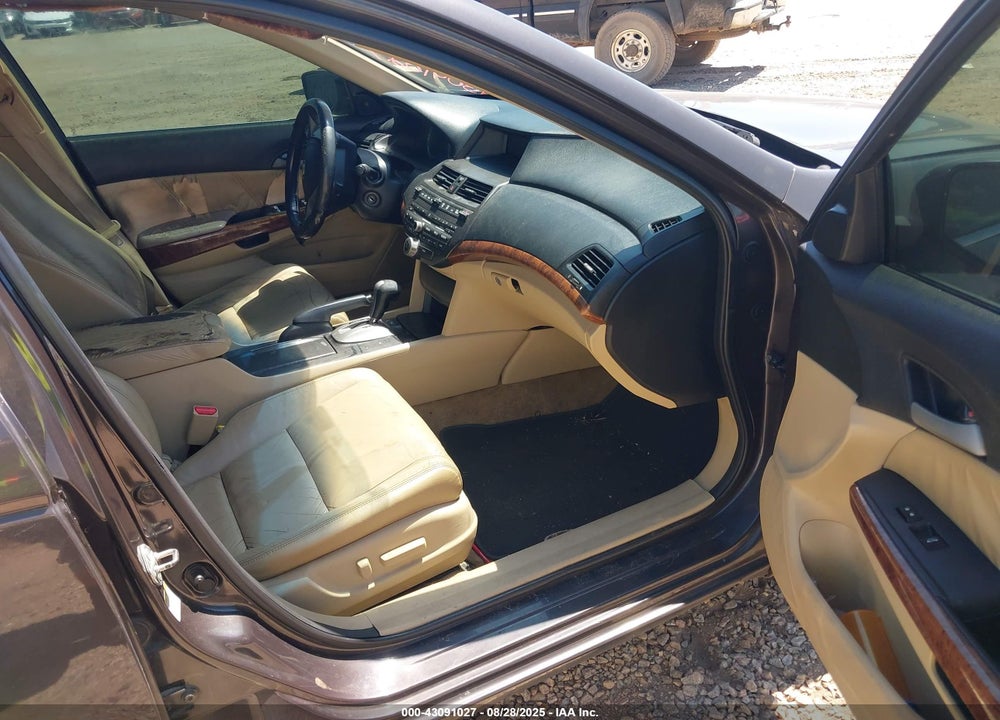 2012 HONDA ACCORD VIN: 1HGCP3F84CA018685