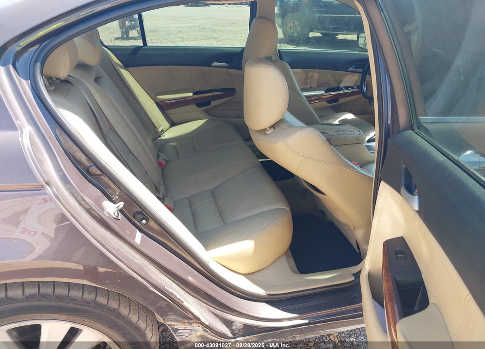 2012 HONDA ACCORD VIN: 1HGCP3F84CA018685