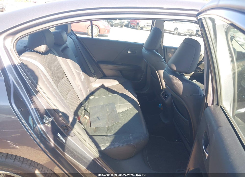 2013 HONDA ACCORD VIN: 1HGCR2F85DA046906