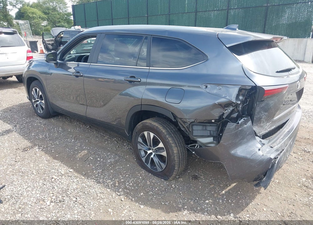 2024 TOYOTA HIGHLANDER VIN: 5TDKDRBH2RS566238