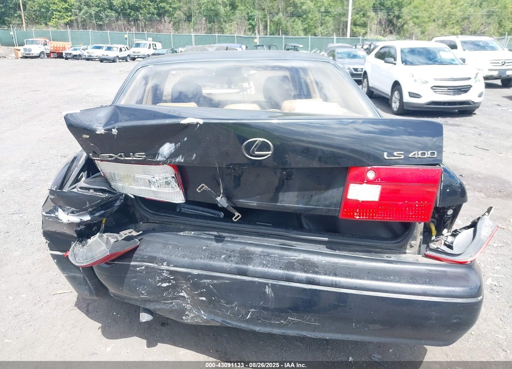 2000 LEXUS LS 400 VIN: JT8BH28F7Y0181811