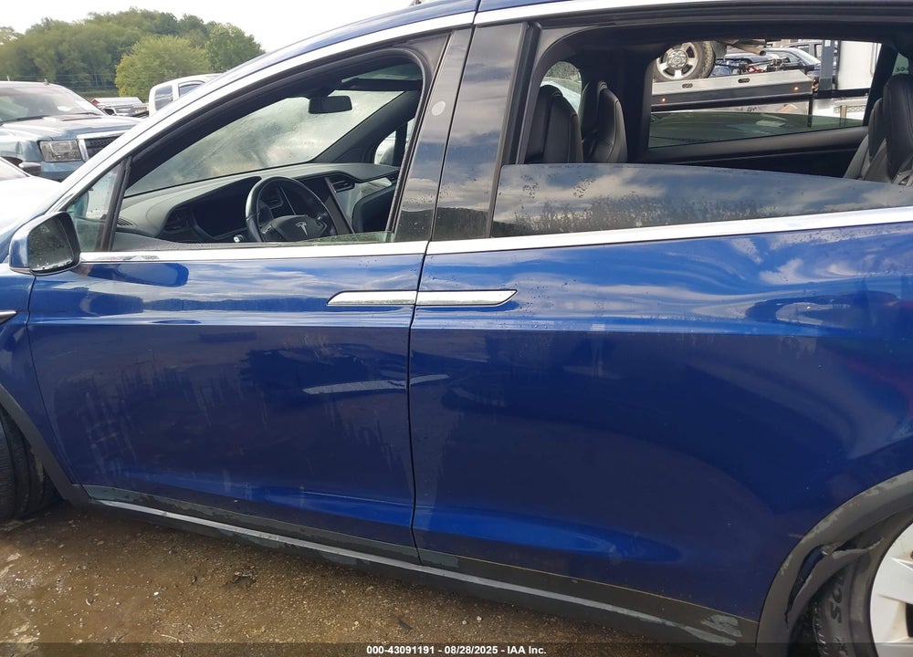 2018 TESLA MODEL X VIN: 5YJXCDE20JF103722