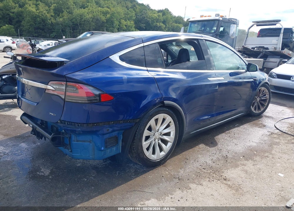 2018 TESLA MODEL X VIN: 5YJXCDE20JF103722