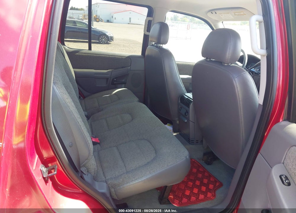 2004 FORD EXPLORER XLS VIN: 1FMZU72KX4ZA67740