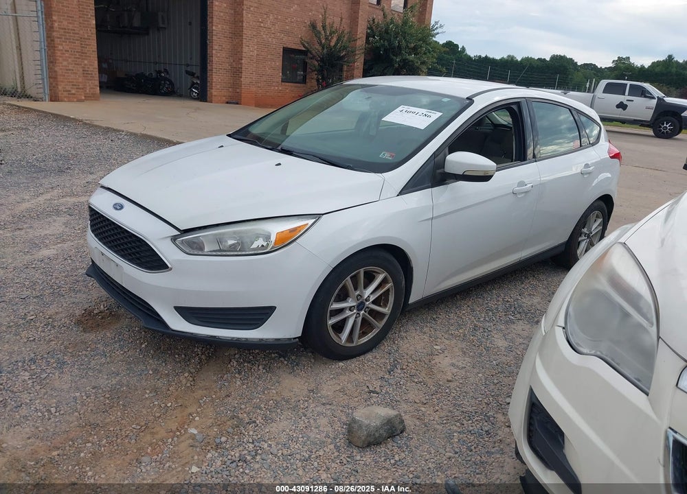 2015 FORD FOCUS SE VIN: 1FADP3K2XFL321005