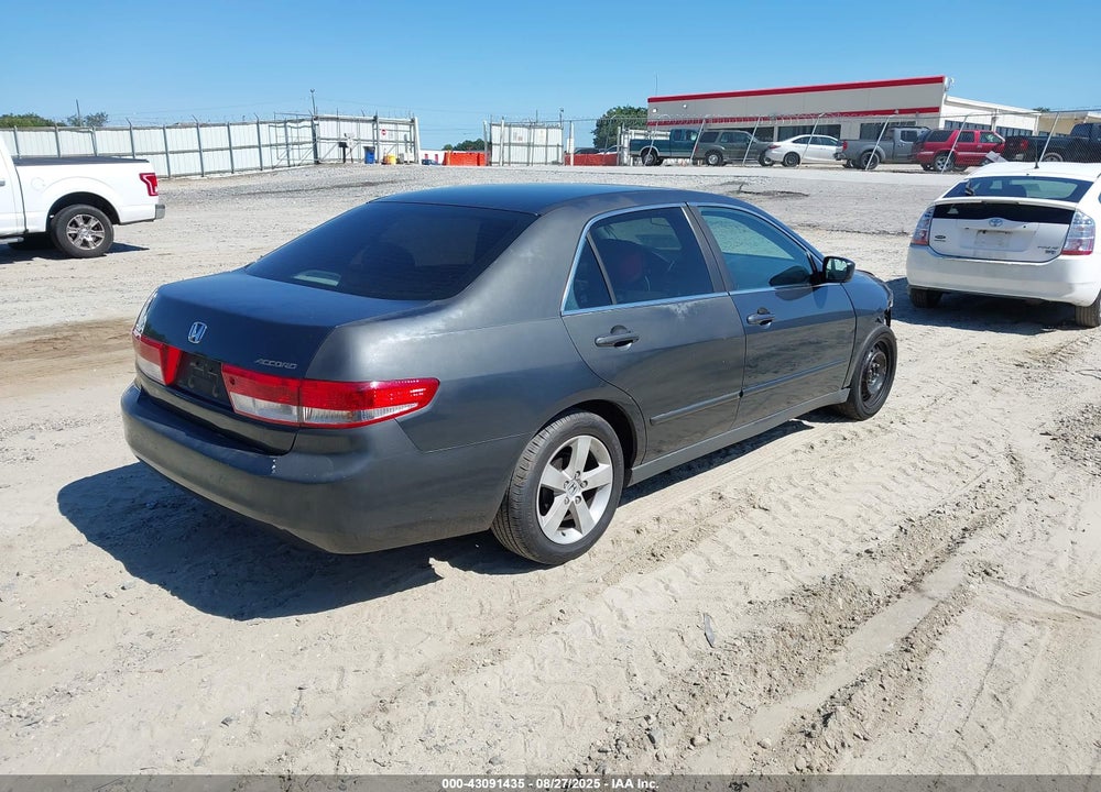 2004 HONDA ACCORD 2.4 LX VIN: 1HGCM56364A152625