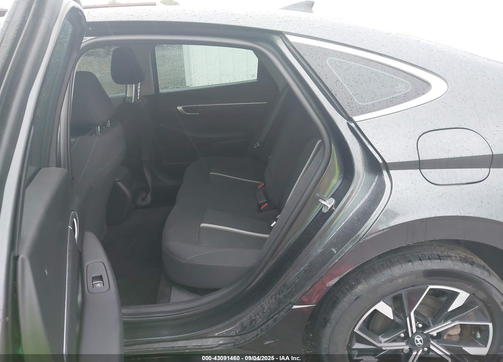 2024 HYUNDAI SONATA VIN: KMHL64JA0RA380793