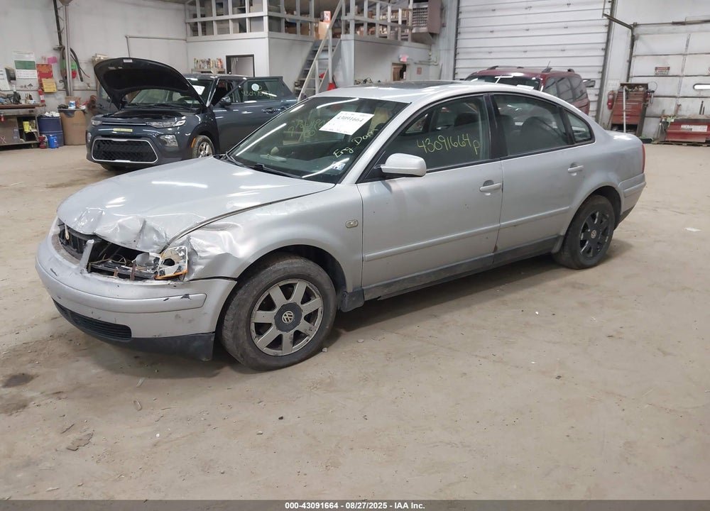 2000 VOLKSWAGEN PASSAT GLS VIN: WVWMA23B9YP361995
