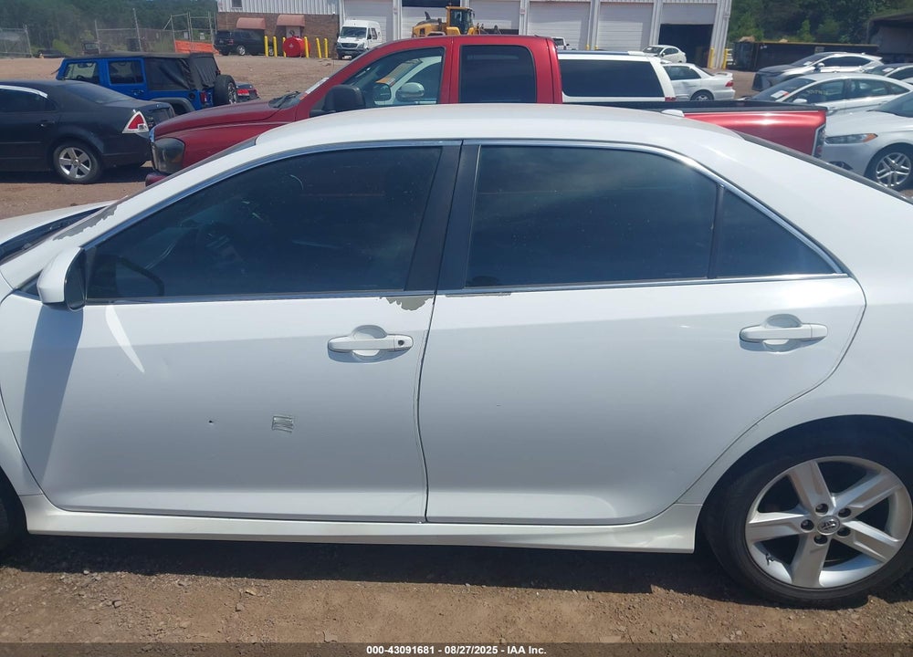 2014 TOYOTA CAMRY VIN: 4T1BF1FK3EU444667
