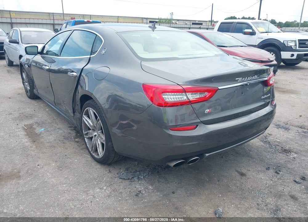 2015 MASERATI QUATTROPORTE VIN: ZAM56RRA7F1135415