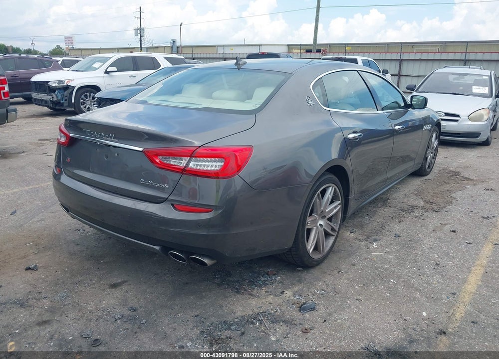 2015 MASERATI QUATTROPORTE VIN: ZAM56RRA7F1135415