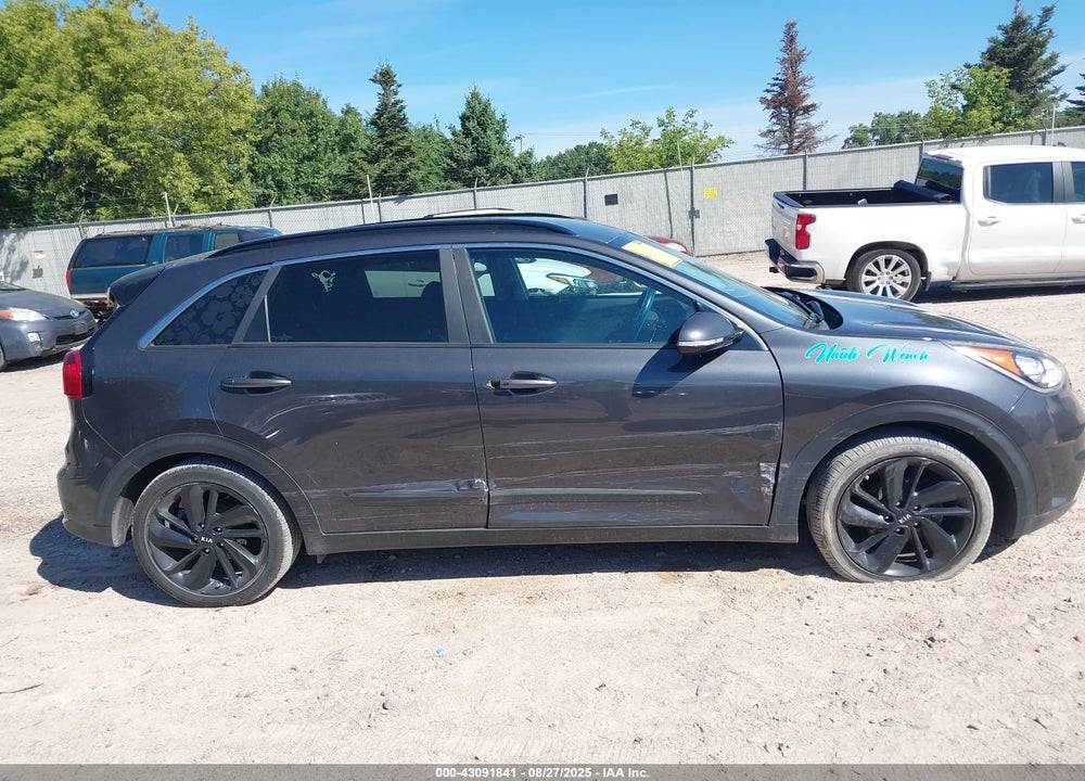2018 KIA NIRO VIN: KNDCC3LC8J5141656
