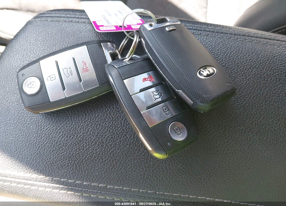 2018 KIA NIRO VIN: KNDCC3LC8J5141656
