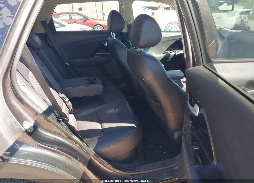 2018 KIA NIRO VIN: KNDCC3LC8J5141656