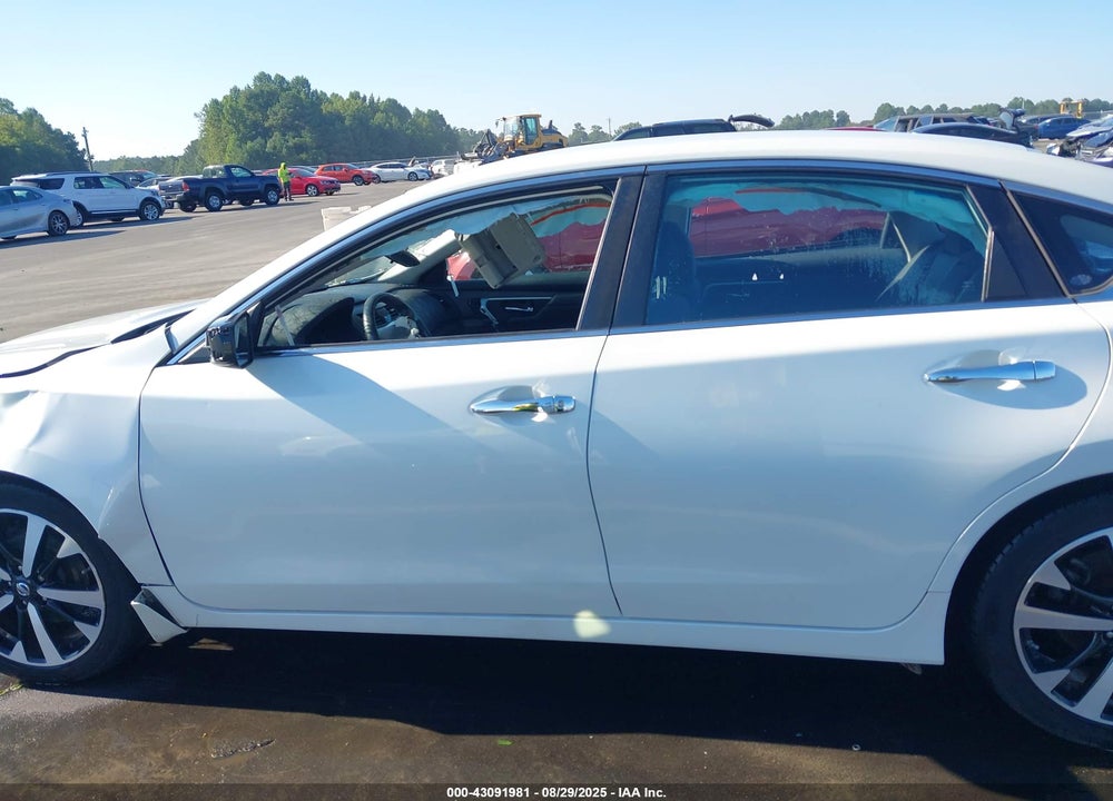 2018 NISSAN ALTIMA VIN: 1N4AL3AP9JC147819