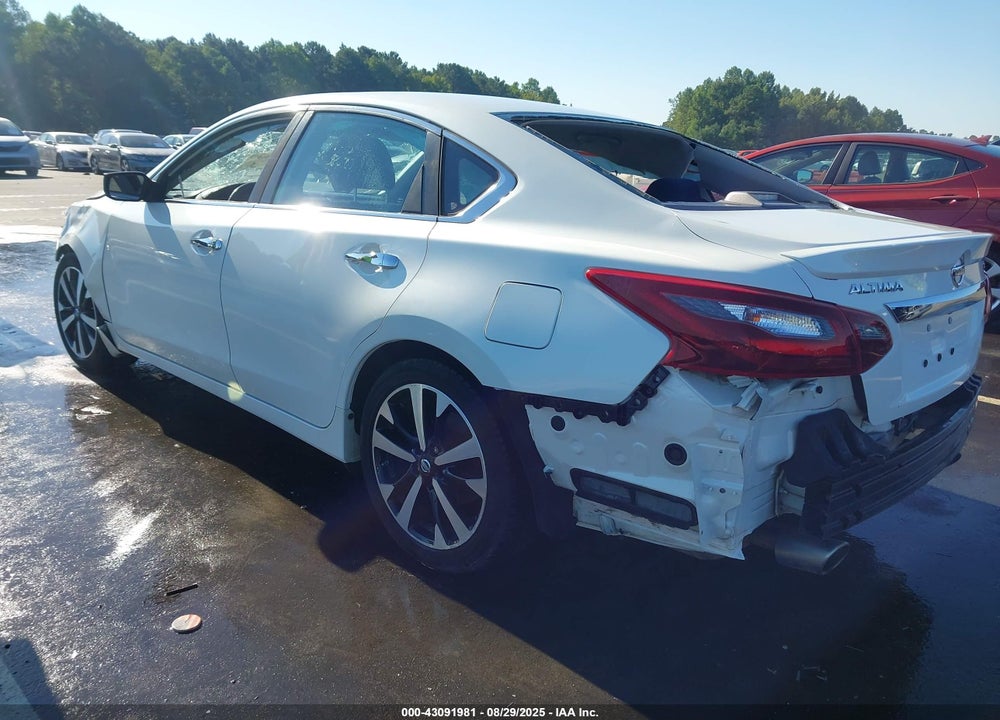 2018 NISSAN ALTIMA VIN: 1N4AL3AP9JC147819
